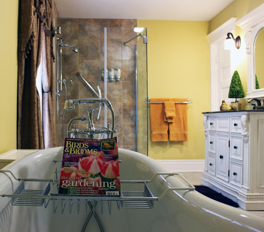 Talwood Manor B&B Port Colborne Zimmer foto
