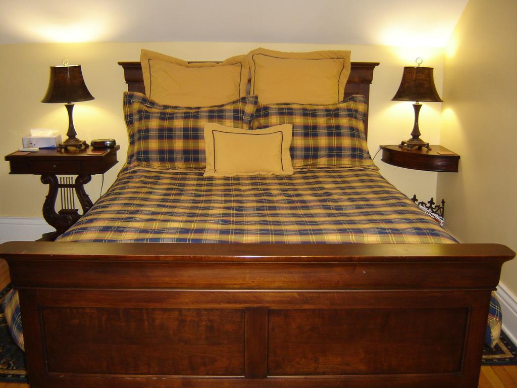 Talwood Manor B&B Port Colborne Zimmer foto